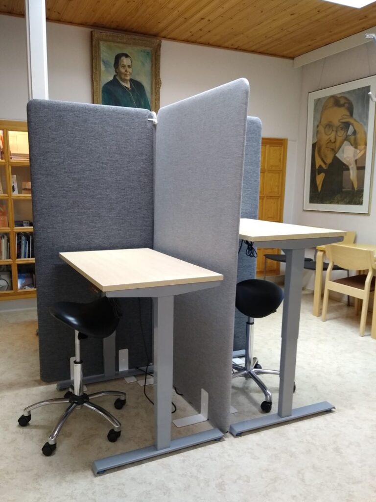 Kuva kirjaston etätyötilasta