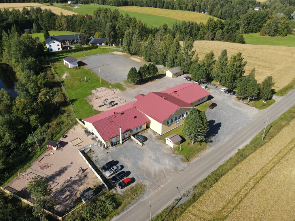 Ilmakuva Ylijoen koulusta